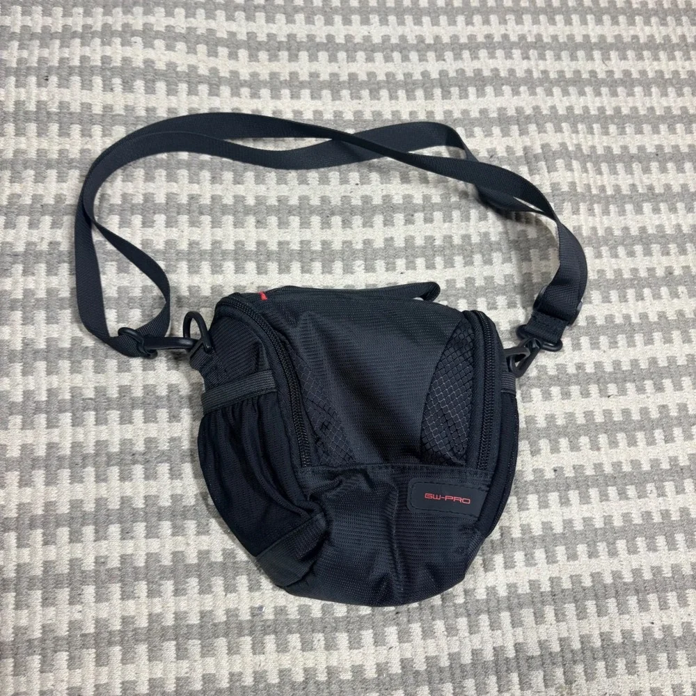 Hakuba GW-PRO Zoom Bag S Black Camera Shoulder Bag SGWPR-AZBS